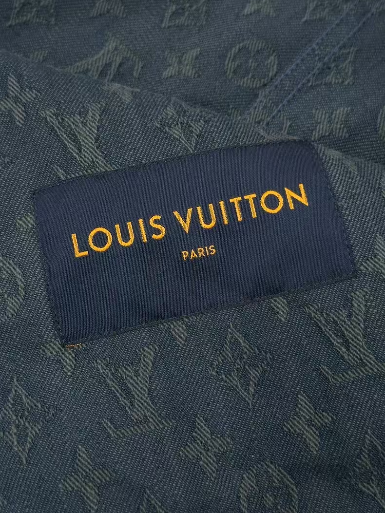 2025091322383617588p.jpg 1.jpg